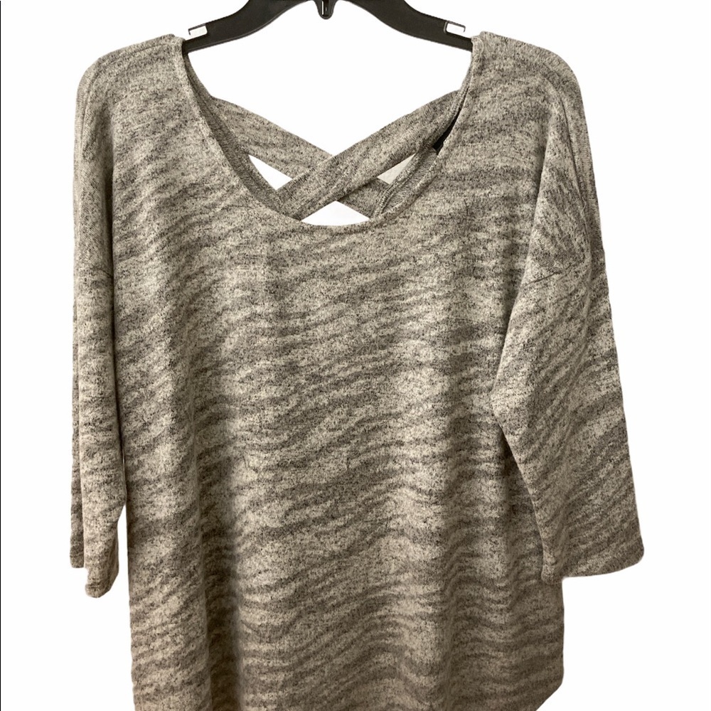 Bobeau Lightweight Gray 3/4 Sleeves Medium Casual Top